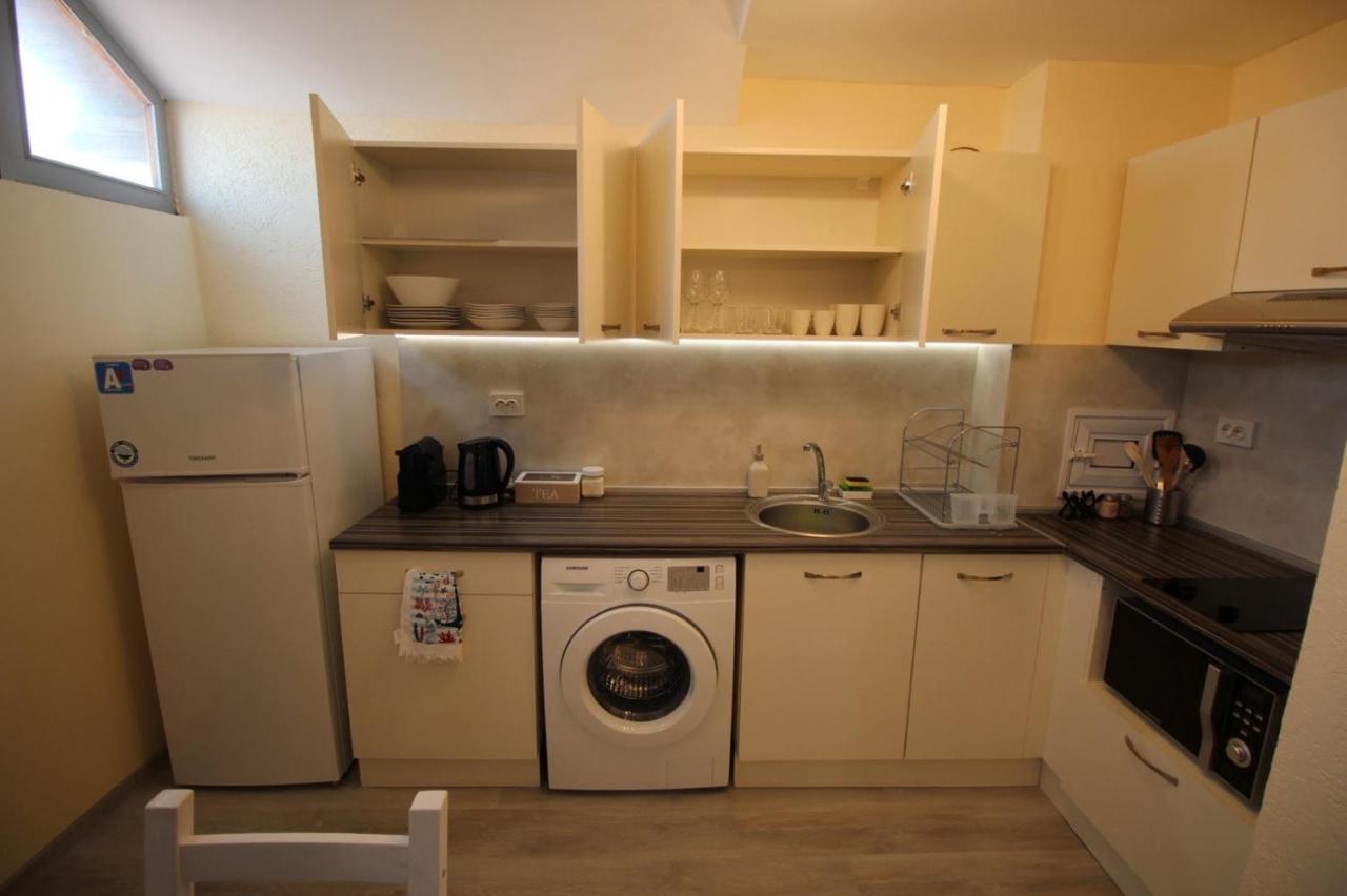 Apartment Happy Holiday Lazur Burgas ภายนอก รูปภาพ