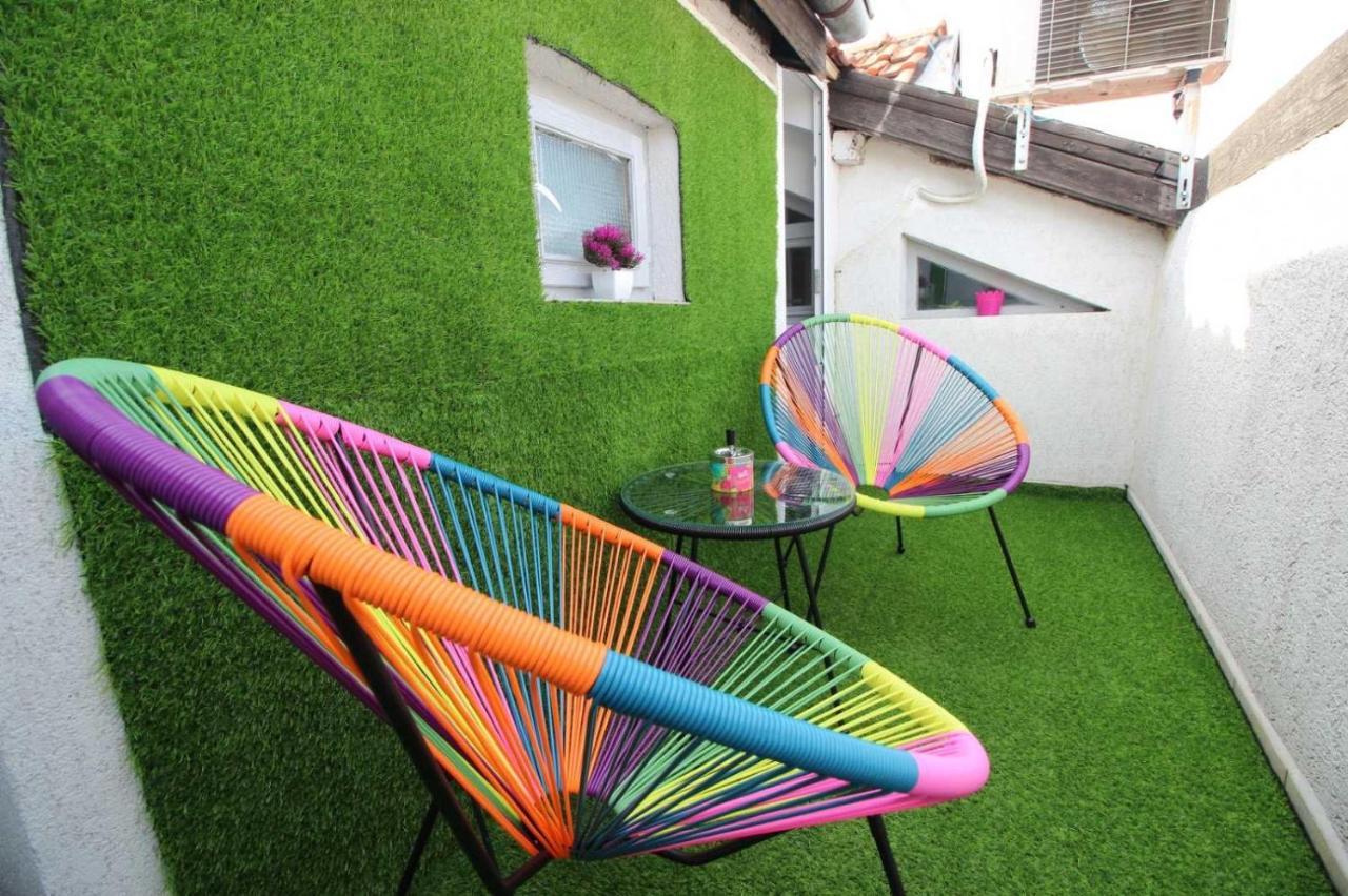 Apartment Happy Holiday Lazur Burgas ภายนอก รูปภาพ
