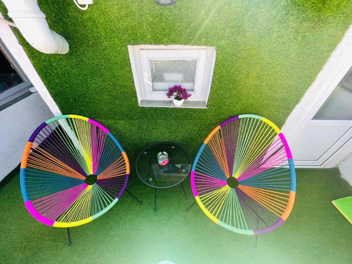 Apartment Happy Holiday Lazur Burgas ภายนอก รูปภาพ