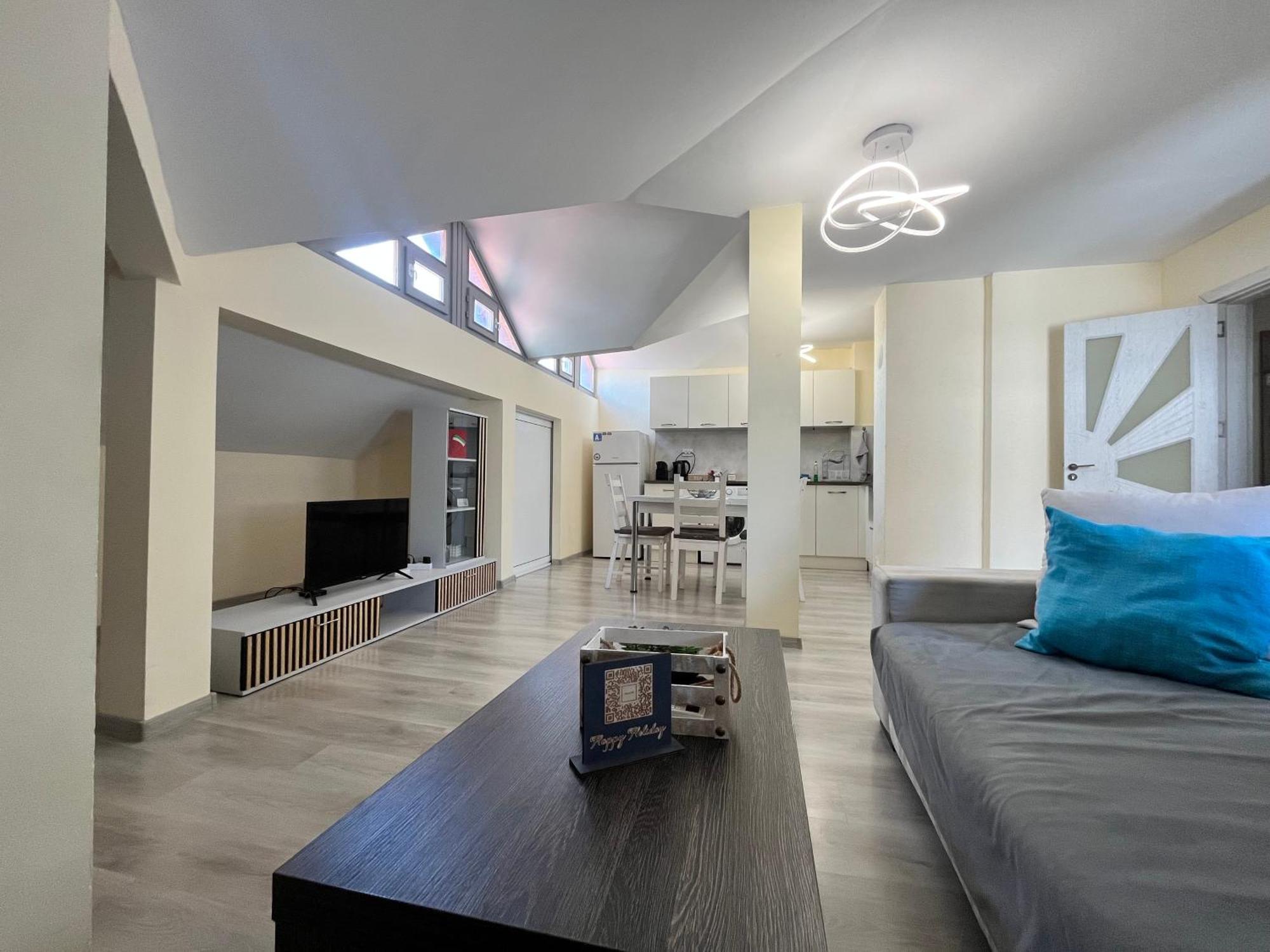 Apartment Happy Holiday Lazur Burgas ภายนอก รูปภาพ